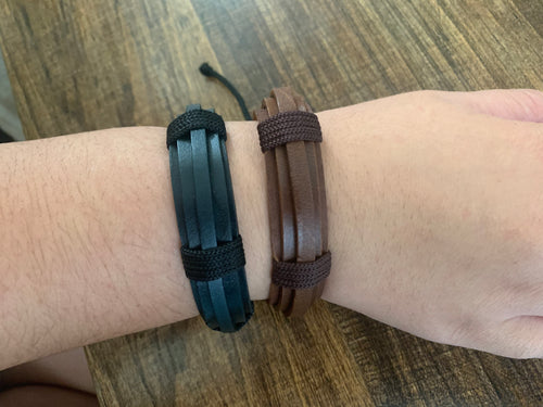 Leather bracelet adjustable - stacked