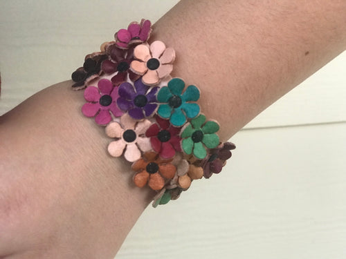 Bracelet - leather with flowers