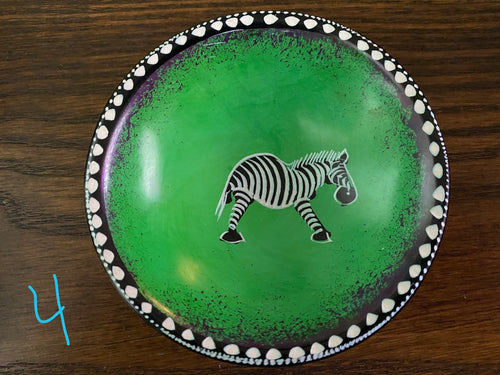 Soapstone 4" colored dish w/animal