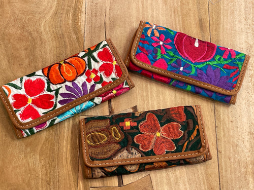 Embroidered wallet