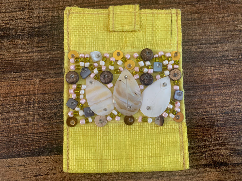 Card holder - raffia with shells