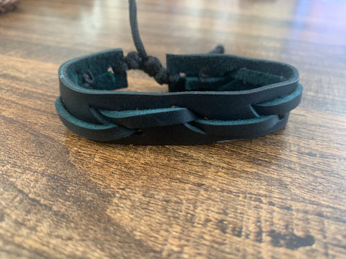 Leather bracelet adjustable - Stitched
