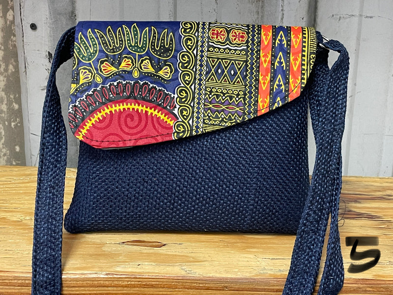 Hard crossbody bag - raffia kitenge sm