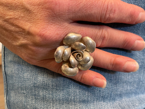 Thai silver rose ring - LG